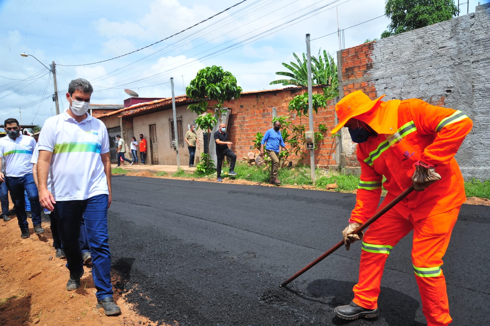 SÃO LUÍS Braide acompanha serviços do programa Asfalto Novo na Zona