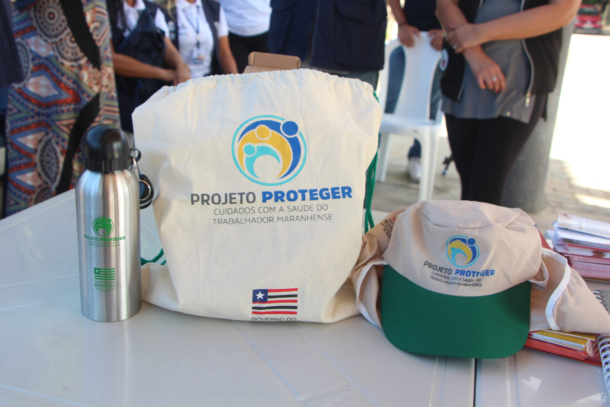 PROJETO PROTEGER Marisqueiras E Pescadores De Raposa Recebem Kit